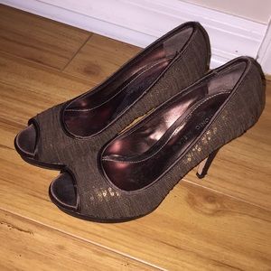 NEW. Antonio Melani heels